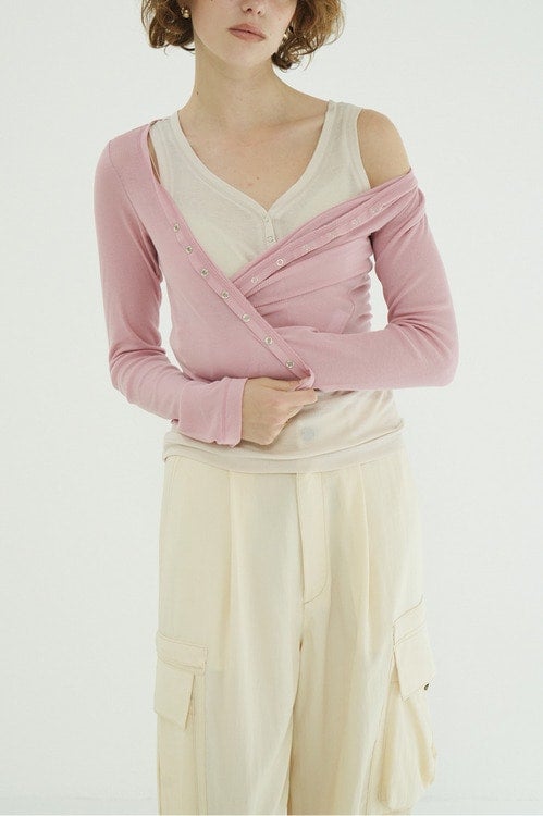 CURVED NECK LAYERED SET TOPS