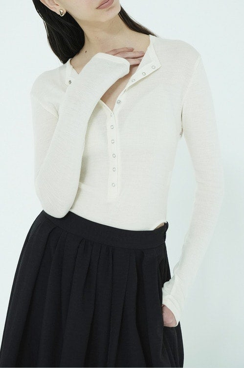 HENLEY NECK BODYSUIT