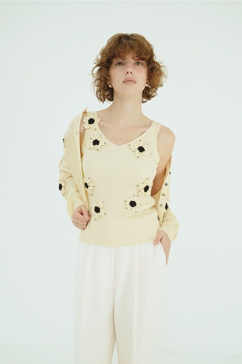 FLOWER MOTIF CAMI KNIT TOPS