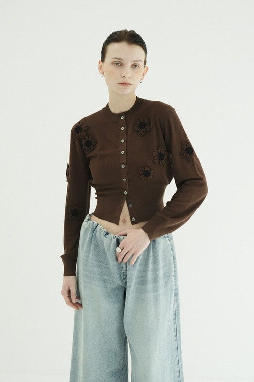 FLOWER MOTIF KNIT CARDIGAN