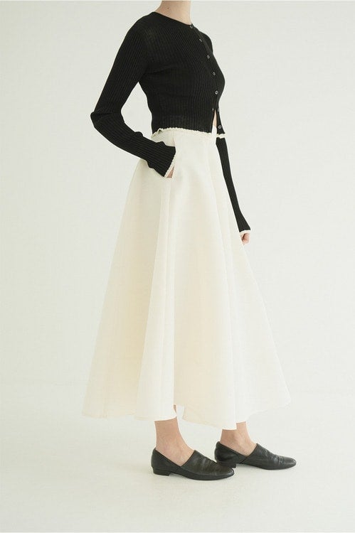 VOLUME FLARE SKIRT