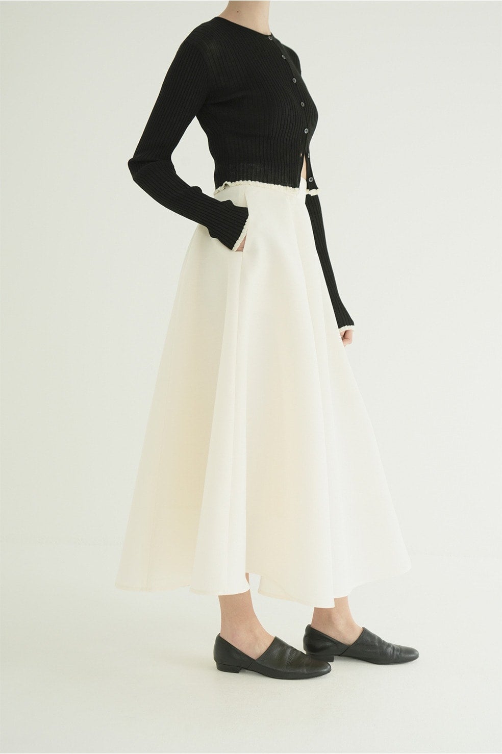 VOLUME FLARE SKIRT｜SKIRT / PANTS(スカート/パンツ)｜CLANE OFFICIAL