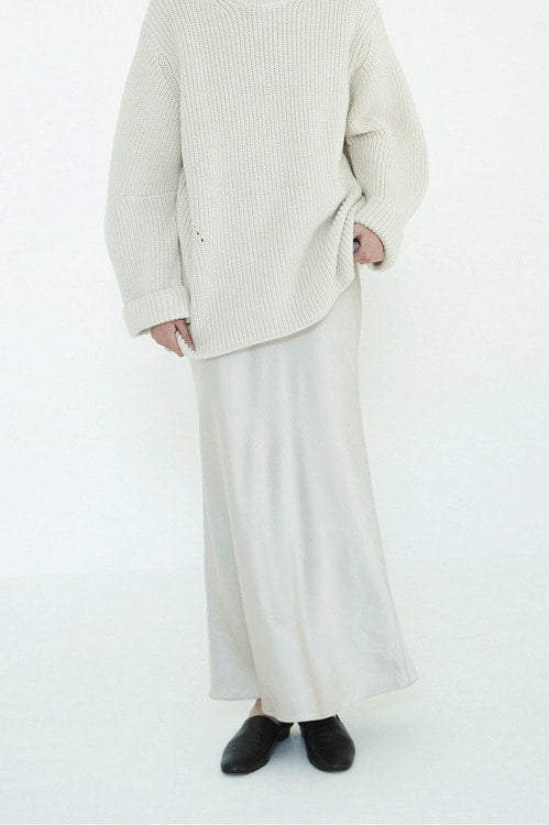 SATIN STRAIGHT MAXI SKIRT