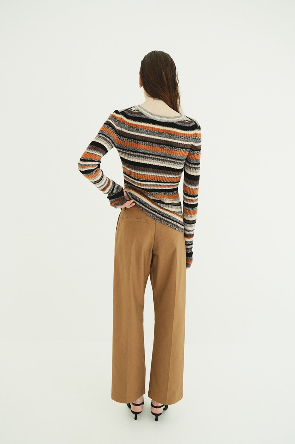 LOW WAIST TUCK STRAIGHT PANTS｜SKIRT / PANTS(スカート/パンツ