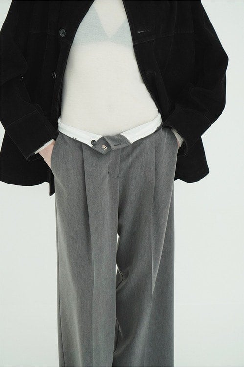LOW WAIST TUCKED LOOSE SLACKS
