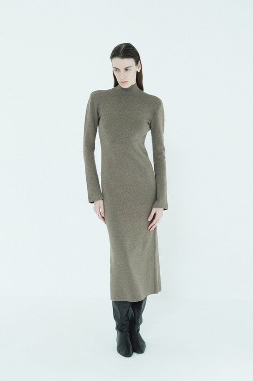 W FACE FITTED KNIT ONEPIECE