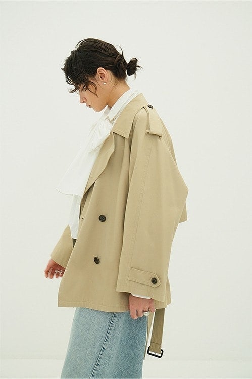 OVER SHORT TRENCH COAT