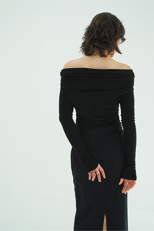 DRAPED OFF SHOULDER SOFT CUT TOPS