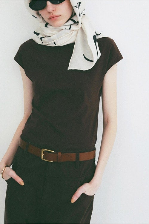 UP NECK COMPACT TOPS