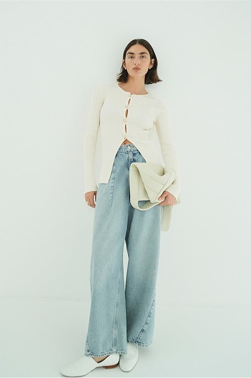 W FACE GOLD BUTTON KNIT TOPS