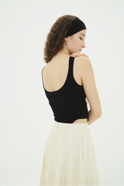 BACK OPEN KNIT BODYSUITS