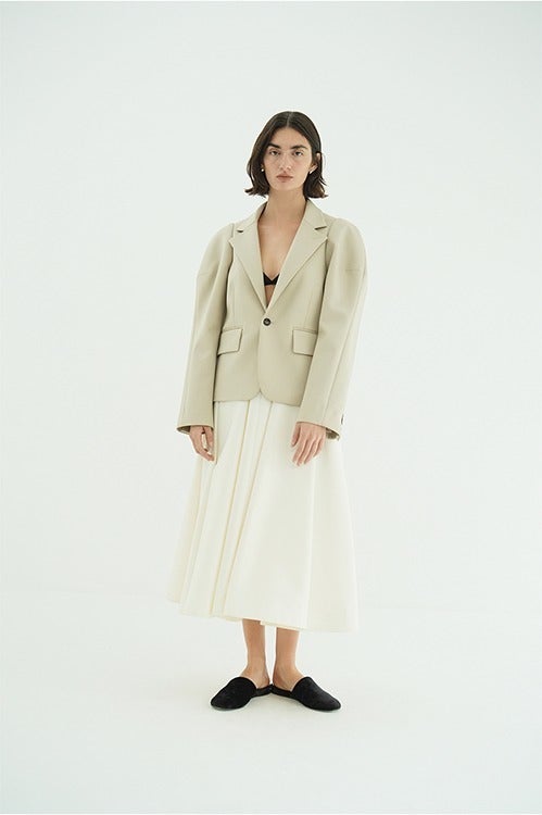 VOLUME FLARE SKIRT