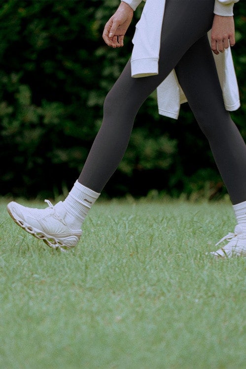 CLANE×MIZUNO WAVE PROPHECY