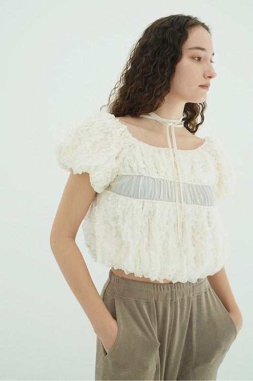 W FACE TOPSTITCHED FRILL TOPS