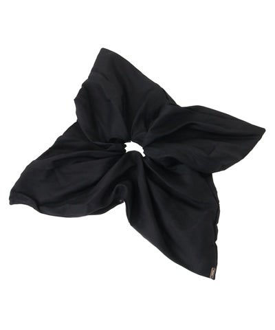 heyep】Silk Square Large Scrunchie｜GOODS(グッズ)｜MANOF OFFICIAL