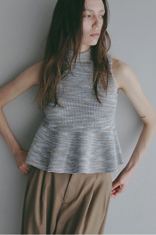 PUFF NECK PEPLUM KNIT TOPS