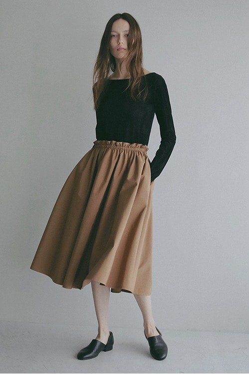 WAIST GATHERED FLARED SKIRT