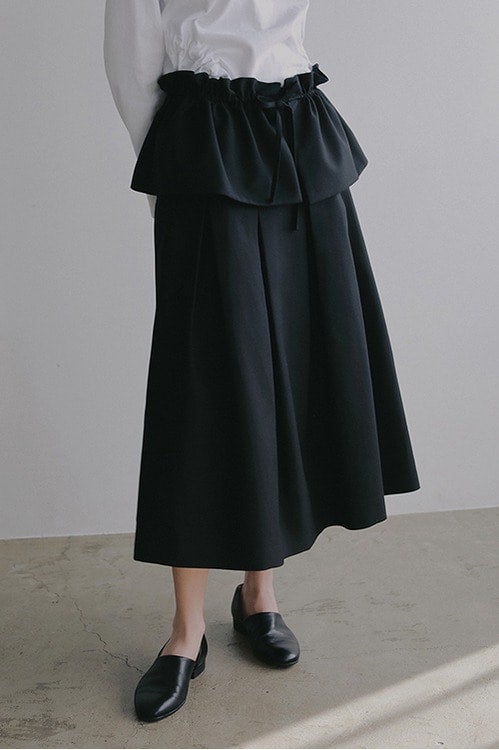 RUFFLE BELT FLARE SKIRT