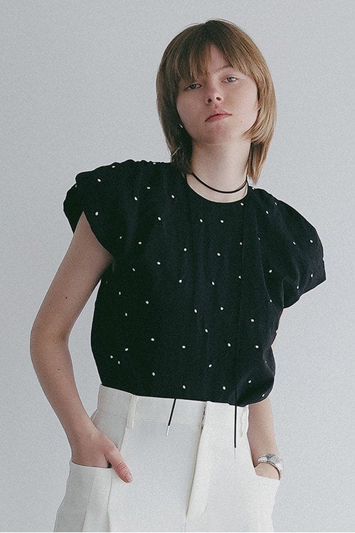 DOT EMBROIDERY BLOUSE