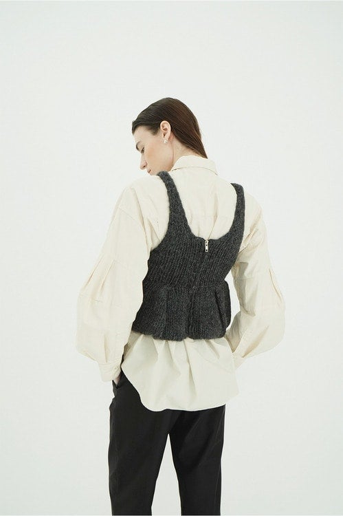 VOLUME SLEEVE SHIRTS