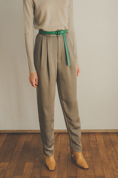 THICK SATIN  ONE TUCK PANTS