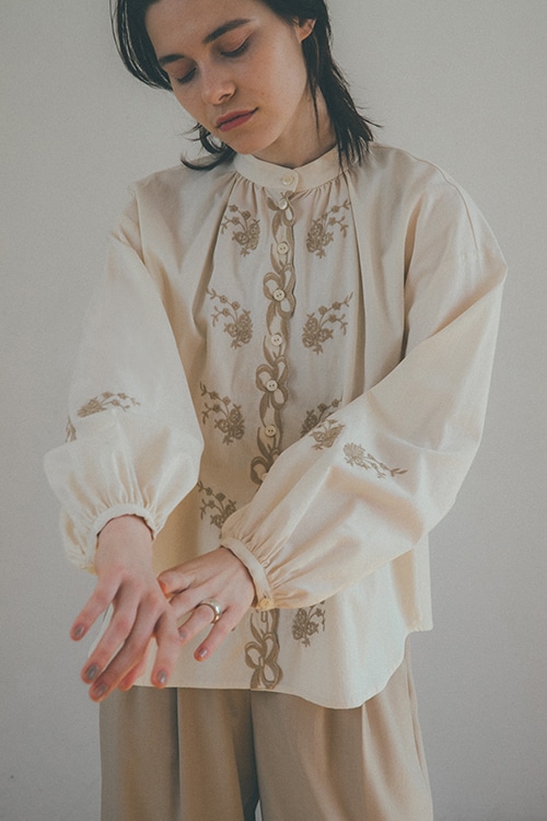 VINTAGE FLOWER EMBROIDERY SHIRT