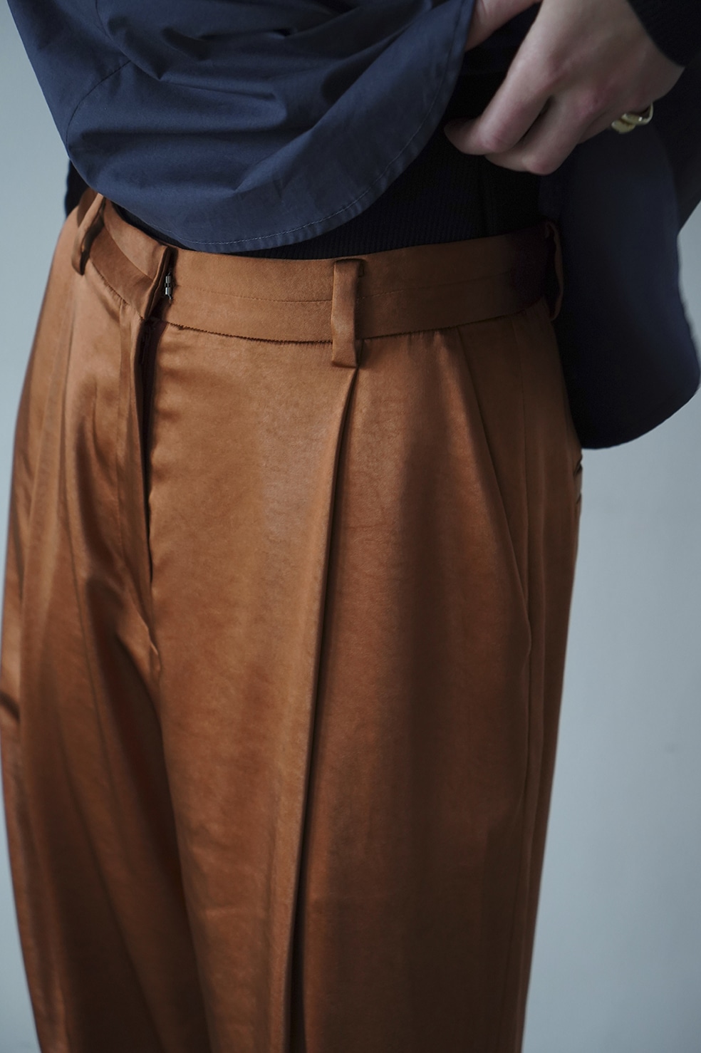 CLANE】SATIN SLACKS PANTS 13110-7202 インターナショナル