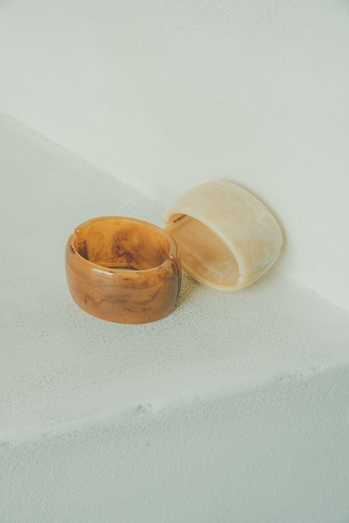 MARBLE WIDE BANGLE