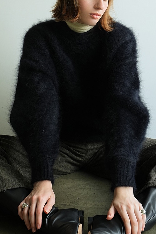 BULKY SLEEVE ANGORA KNIT TOPS