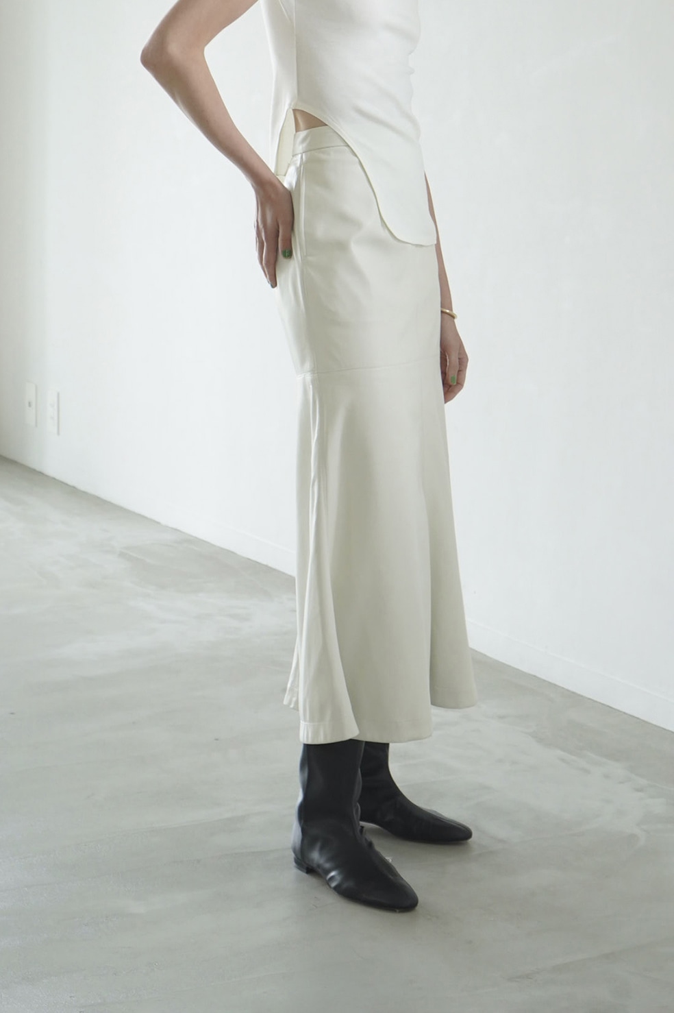 VEGAN LEATHER LONG SKIRT｜SKIRT/PANTS(スカート/パンツ)｜CLANE