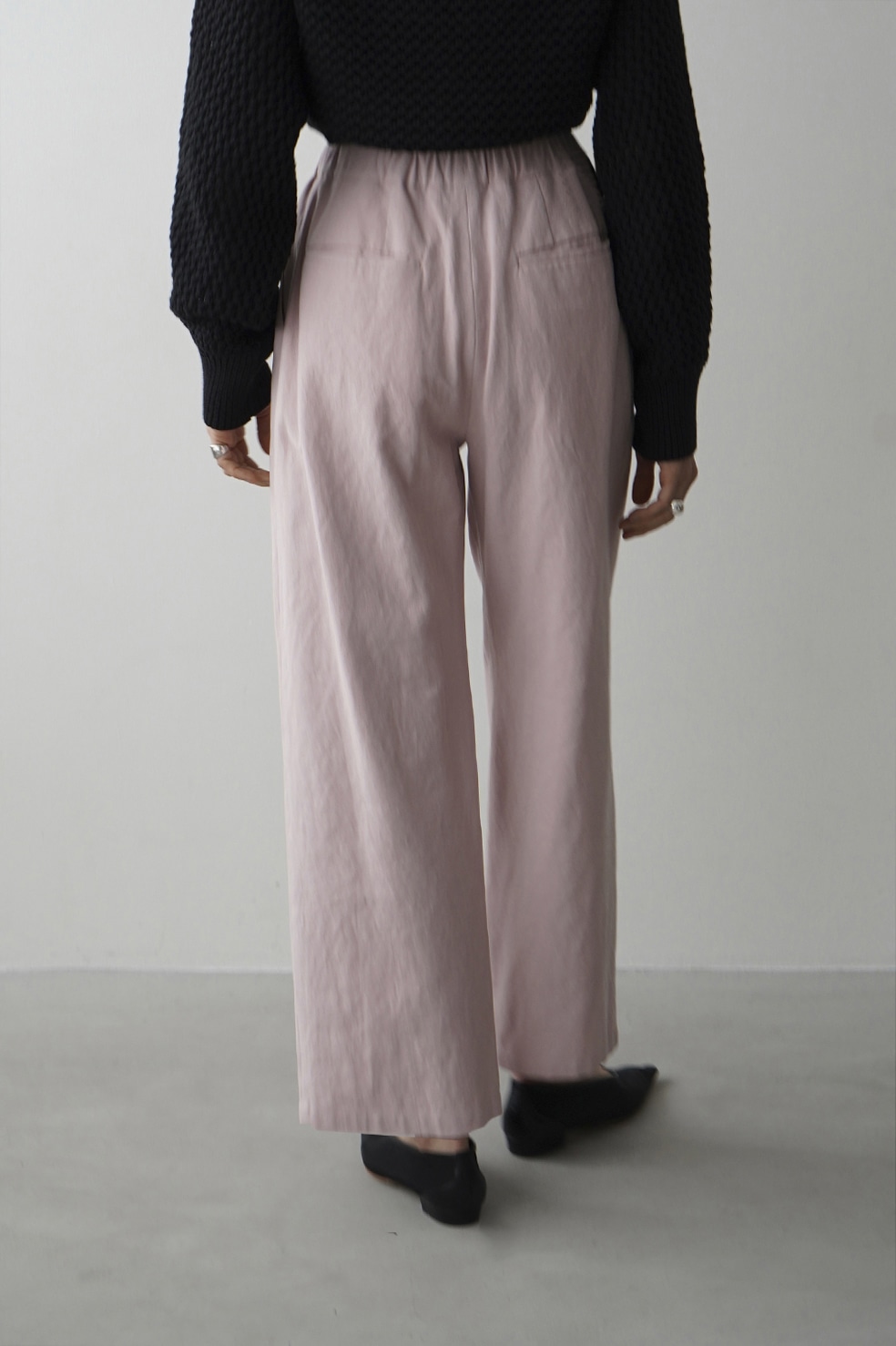 石見銀山 CLANE BELTED LOOSE STRAIGHT PANTS | www.mosquitec.com.br