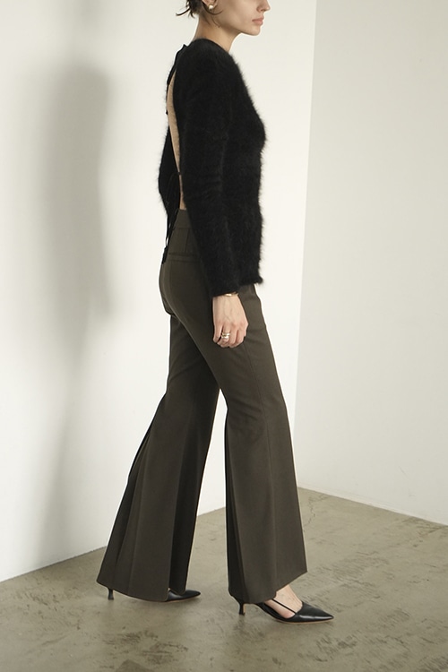 BACK PLEATS FLARE PANTS