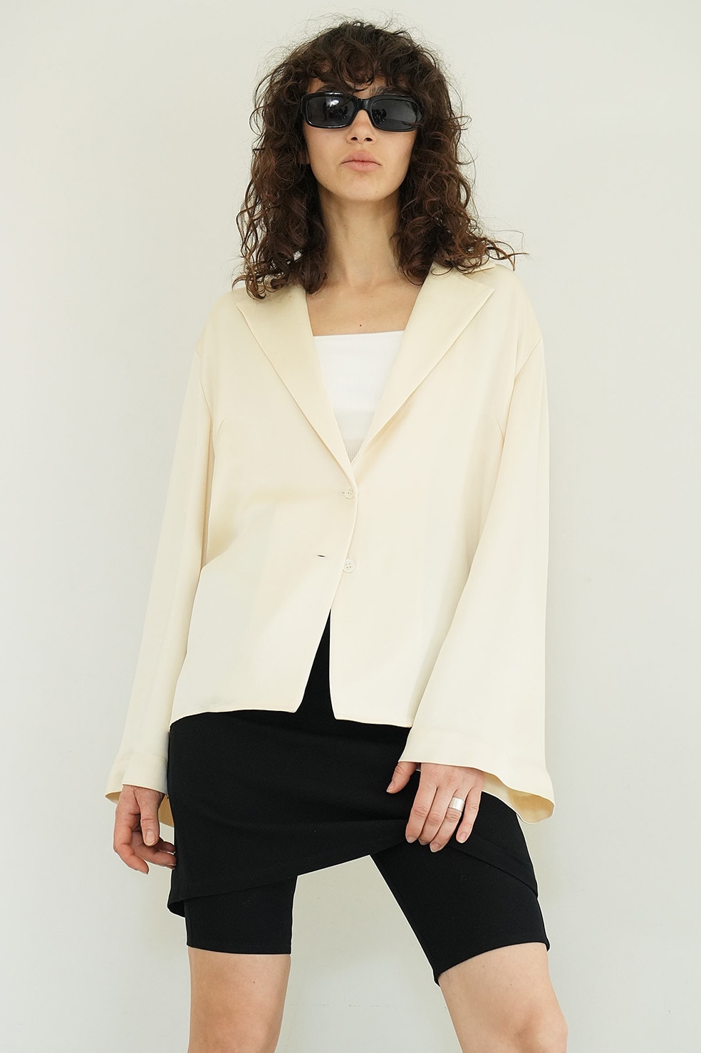 クラネCLANE TAILORED SATIN SHIRT