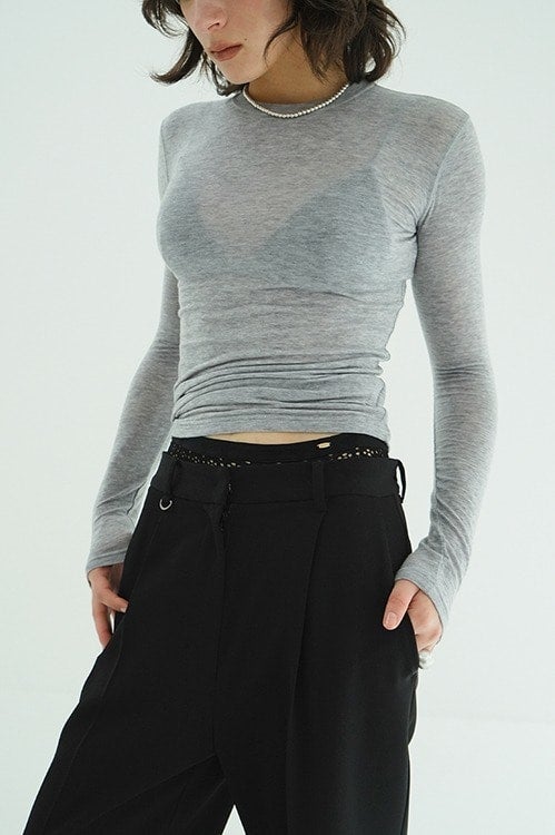 COMFORTABLE CREW TOPS