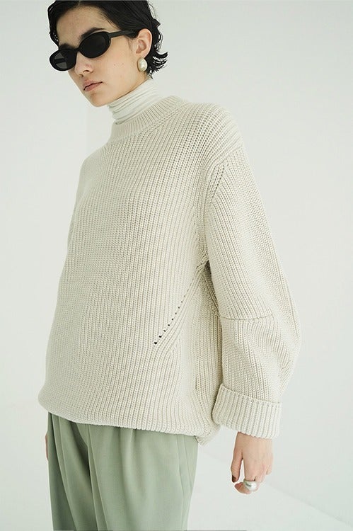 OVER FORM SLEEVE KNIT TOPS
