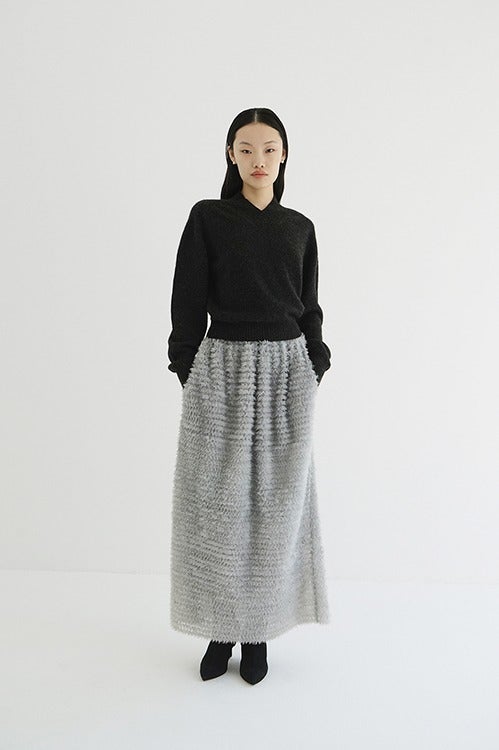 YAK V NECK KNIT TOPS