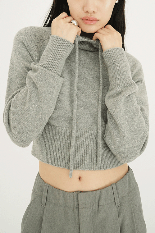 SHORT KNIT HOODIE