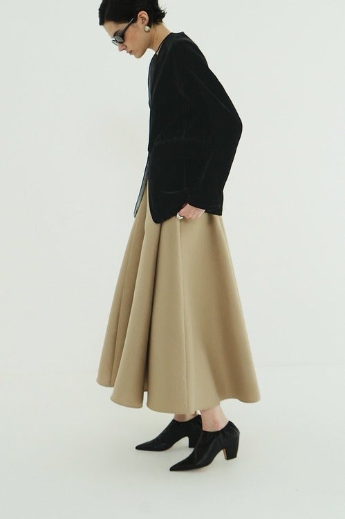 VOLUME FLARE SKIRT