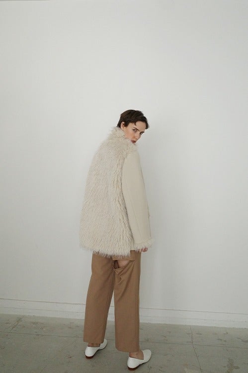 BACK SLIT STRAIGHT PANTS