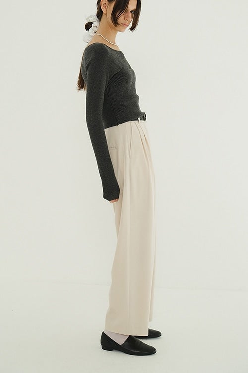 BASIC TUCK PANTS