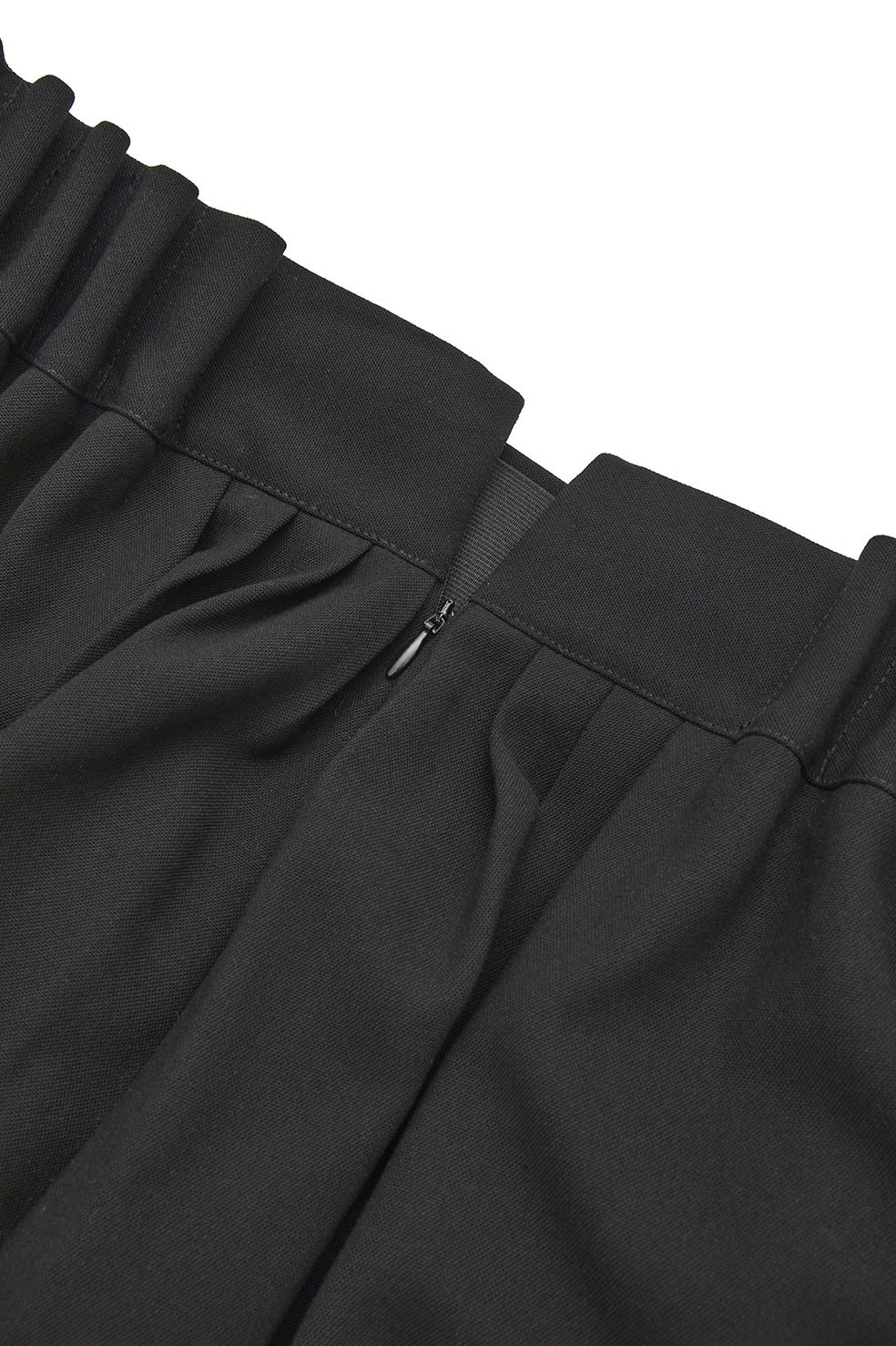 LOW WAIST TUCK SHORT PANTS｜SKIRT/PANTS(スカート/パンツ)｜CLANE