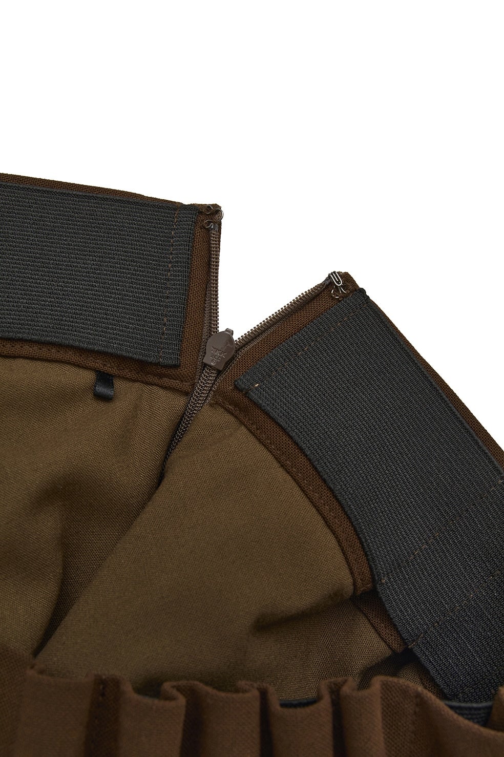 【即日発送】CLANE LOW WAIST TUCK SHORT PANTS LOW WAIST TUCK SHORT PANTS｜SKIRT/PANTS(スカート/パンツ)｜CLANE