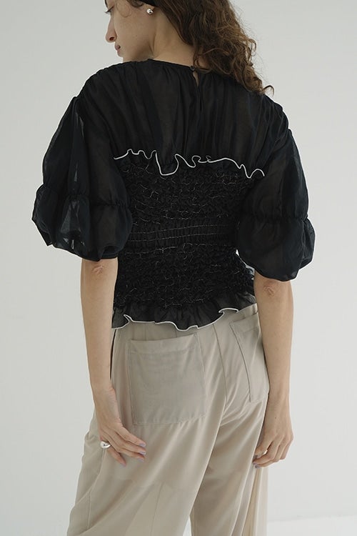 COLOR STITCHED SHIRRING TOPS