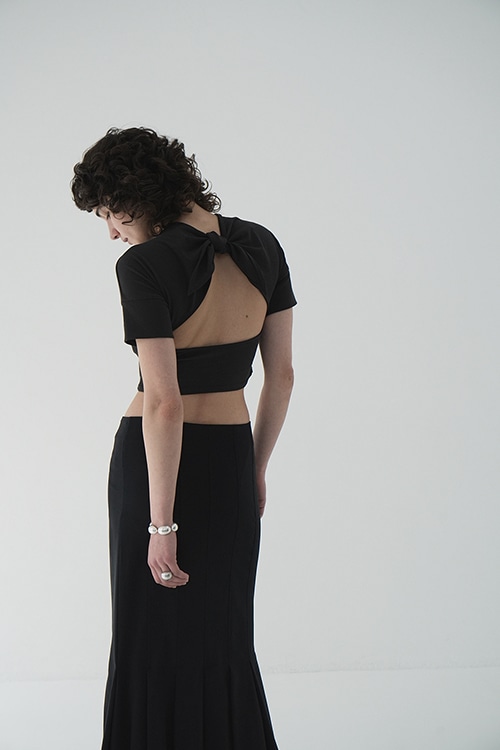 BACK OPEN RIBBON TOPS