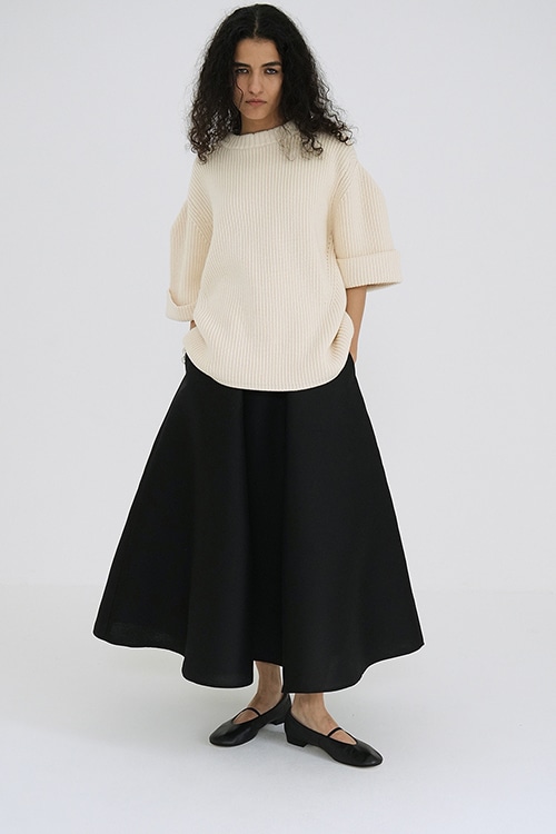 【25SS PRE ORDER】VOLUME FLARE SKIRT