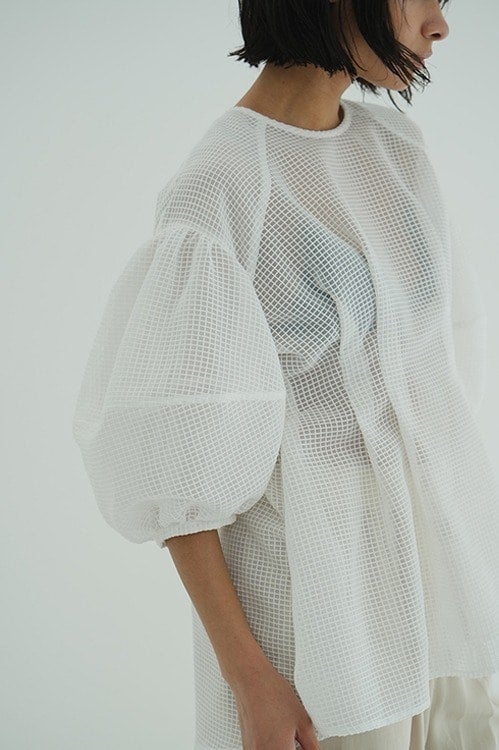 SHEER PLAID VOLUME SLEEVE TOPS