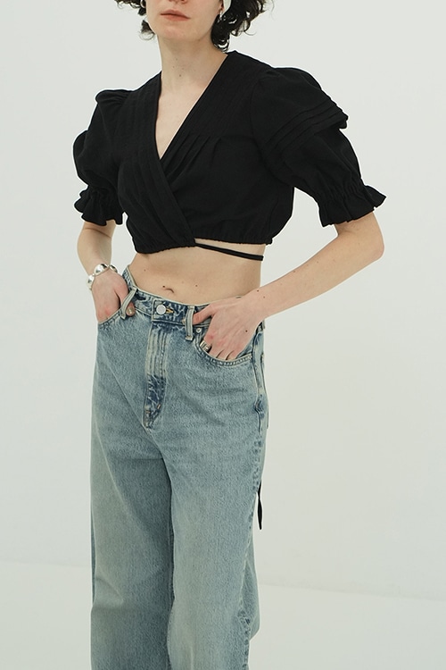 PINTUCK CROPPED BLOUSE