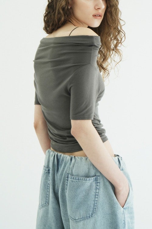 DRAPED OFF SHOULDER H/S TOPS