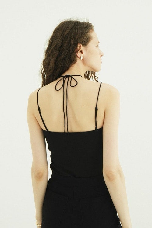 THIN CORD HALTER NECK TOPS
