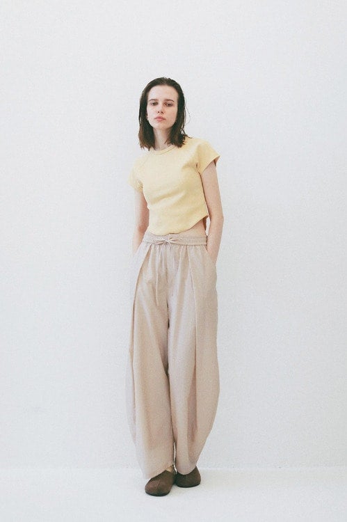 ROUND HEM SHORT SLEEVE TOPS